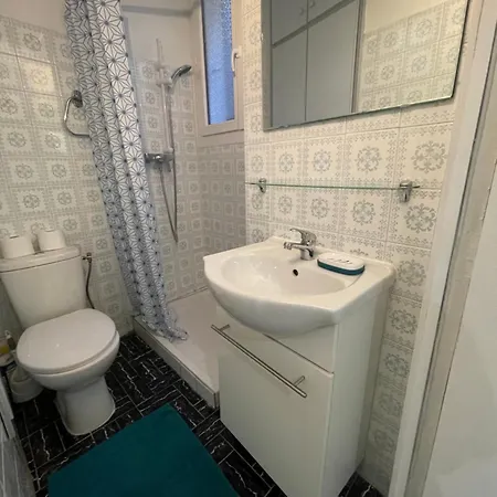 En Plein Centre Apartment