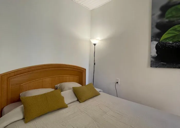 En Plein Centre * Calvi (Corsica)